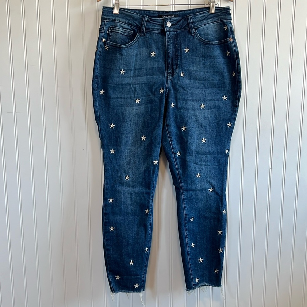 Rare Judy blue Los Angeles skinny fit 14 W jeans with stars embroidered